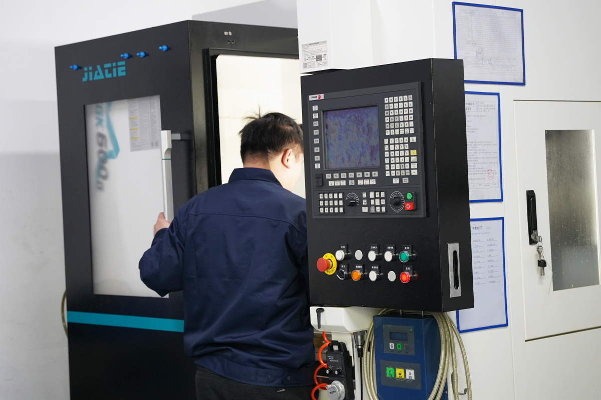 High speed machining center