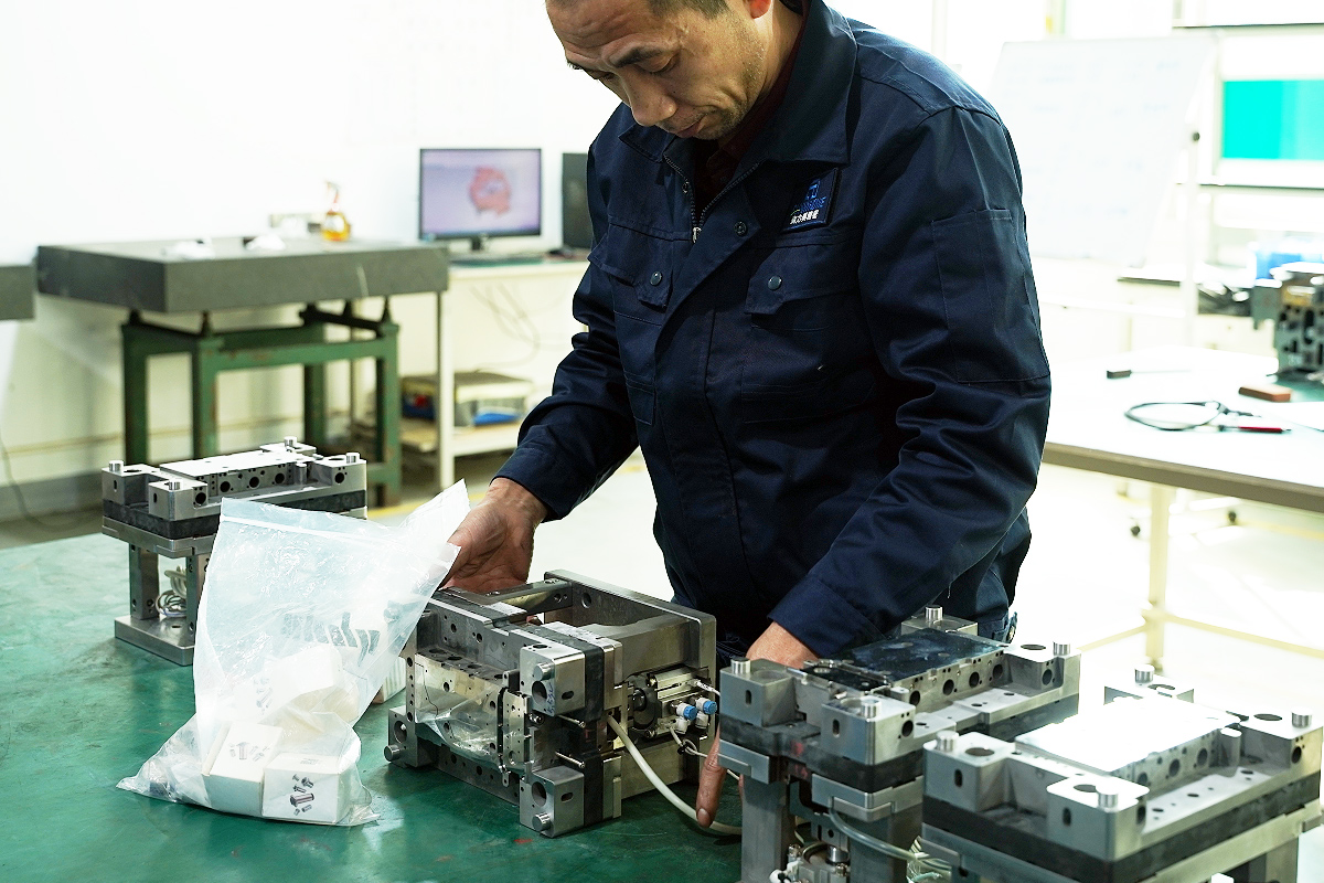 Assembly workshop