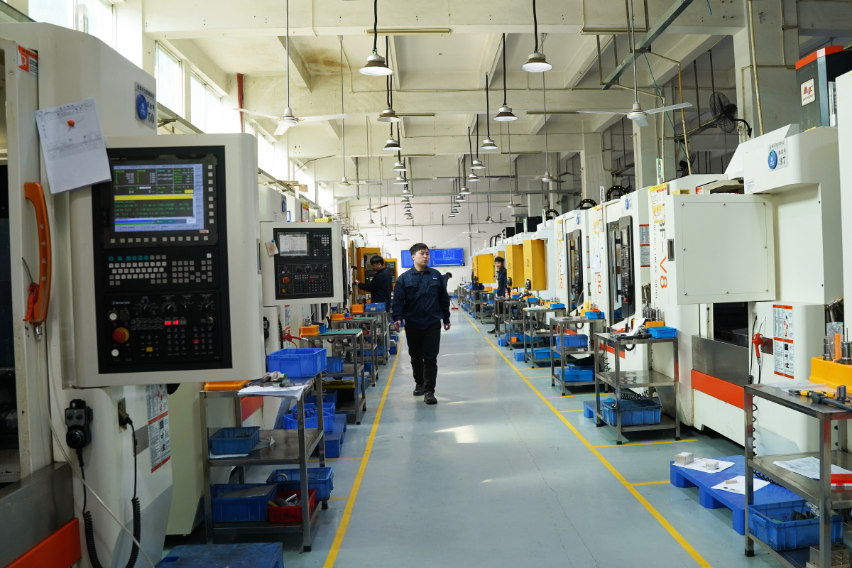 CNC milling center